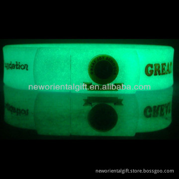 Creative OEM Glow in the dark USB Flash Drives / USB Silicone wristbands